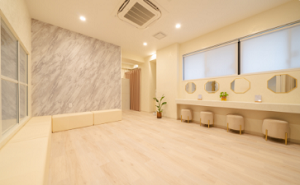 STUDIO IVY　スタジオ