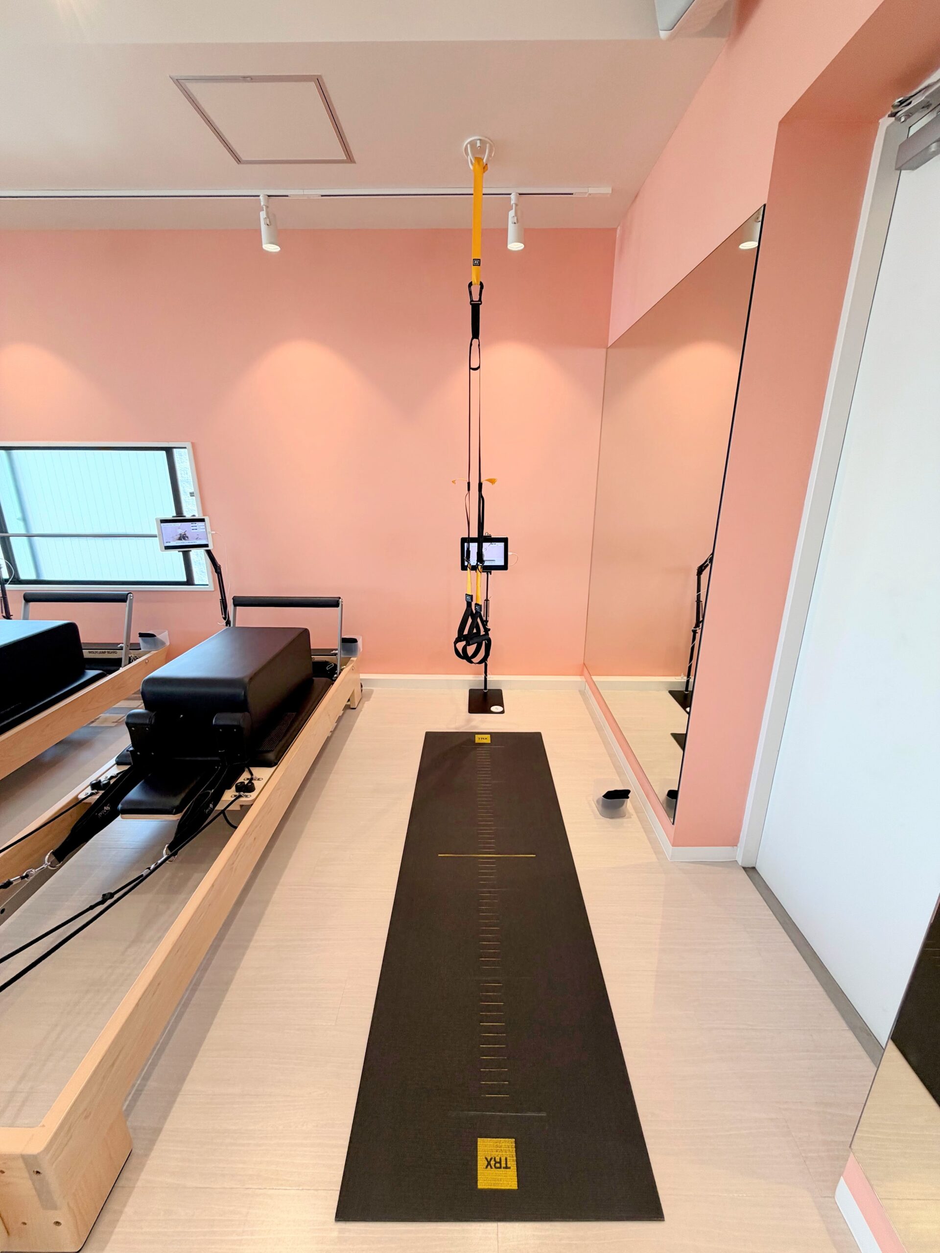 アーバンクラシックピラティス　TRX　オリジナル写真