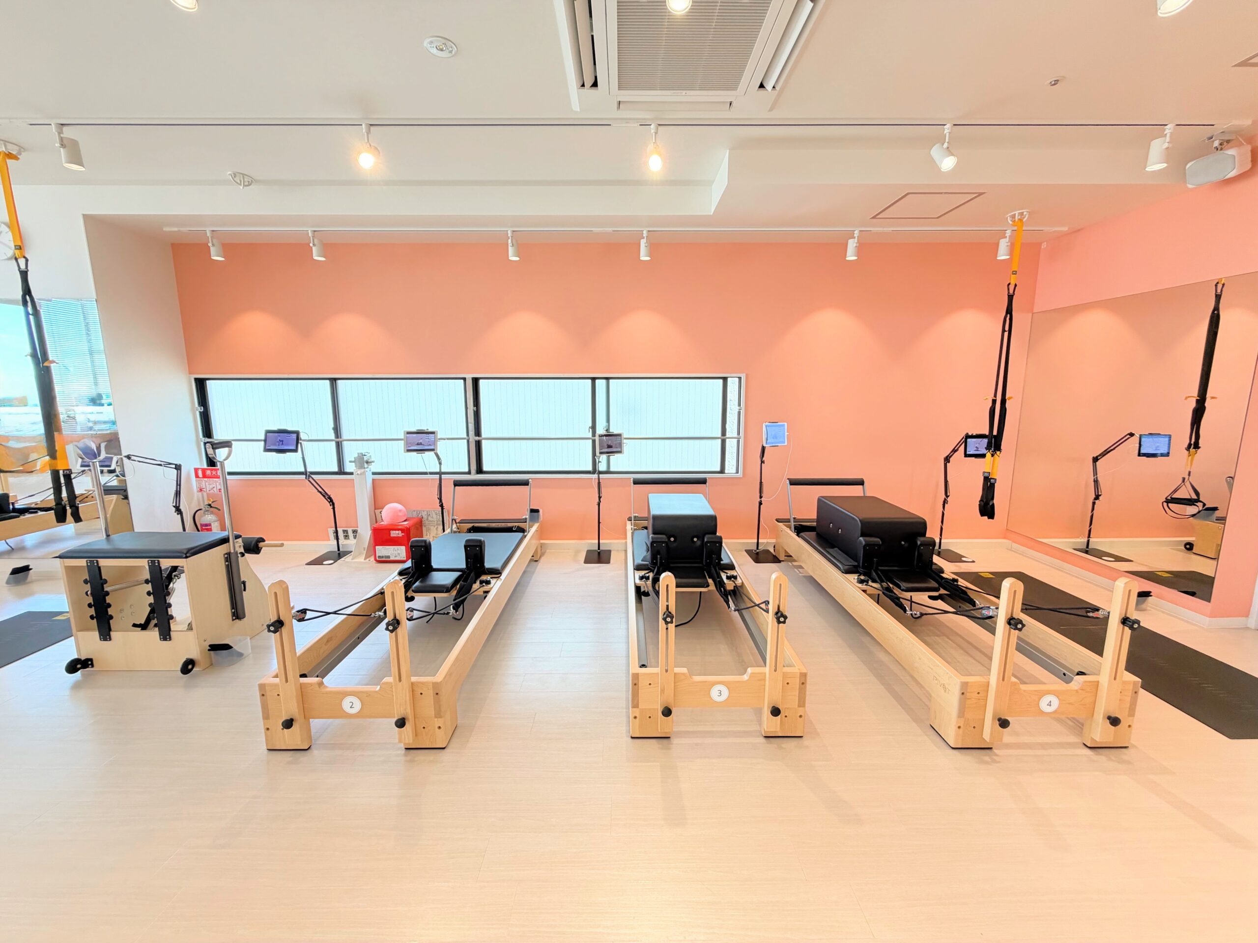 アーバンクラシックピラティススタジオ風景　オリジナル写真